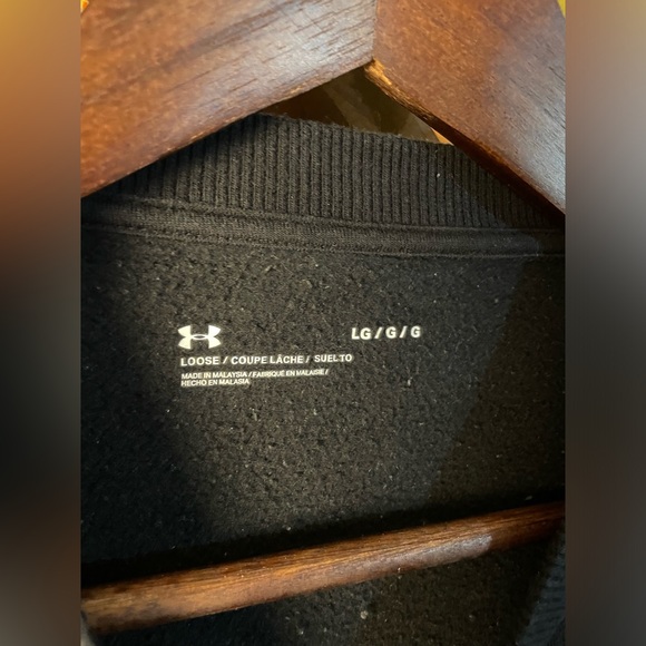 Under Armour Women’s Black Cropped Sweatshirt with Drawstring Loose Style - Picture 6 of 6